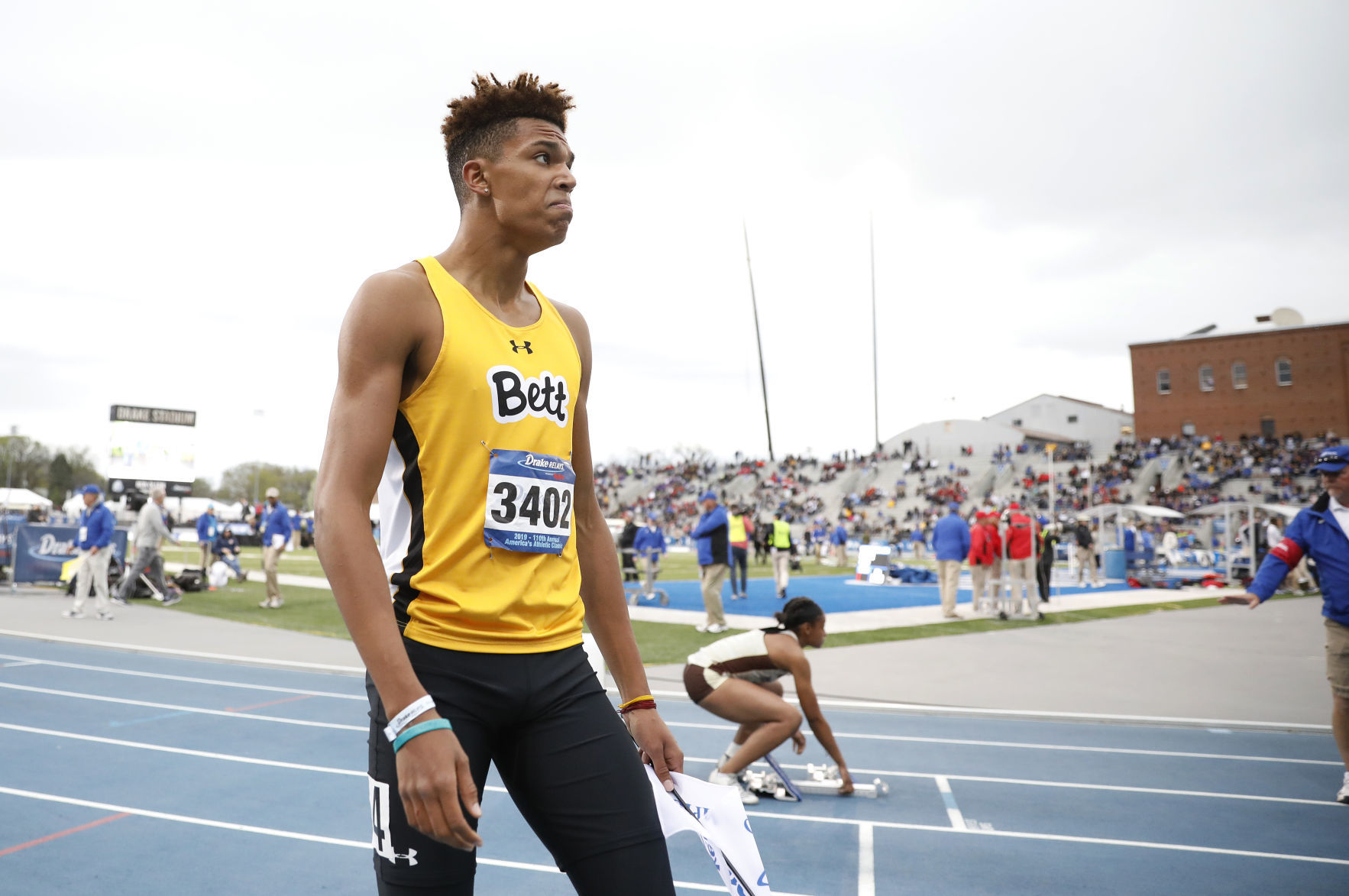 042518mp-DrakeRelays-boys-400-1
